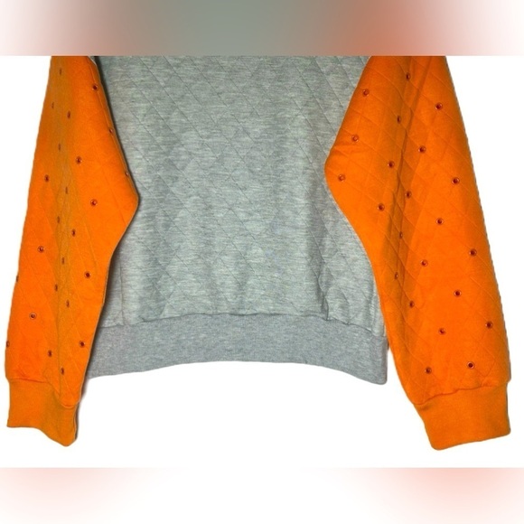 NWT Revolve English Rose Quilted Gray & Orange Sweatshirt, Soft Cotton/Poly, M - Picture 9 of 13